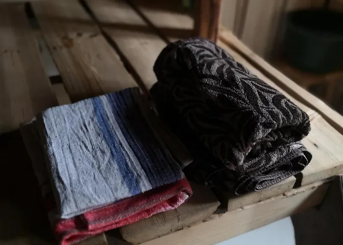 Kaikulan Tila, Uusi Saunallinen Vanhassa Navetassa Lägenhet